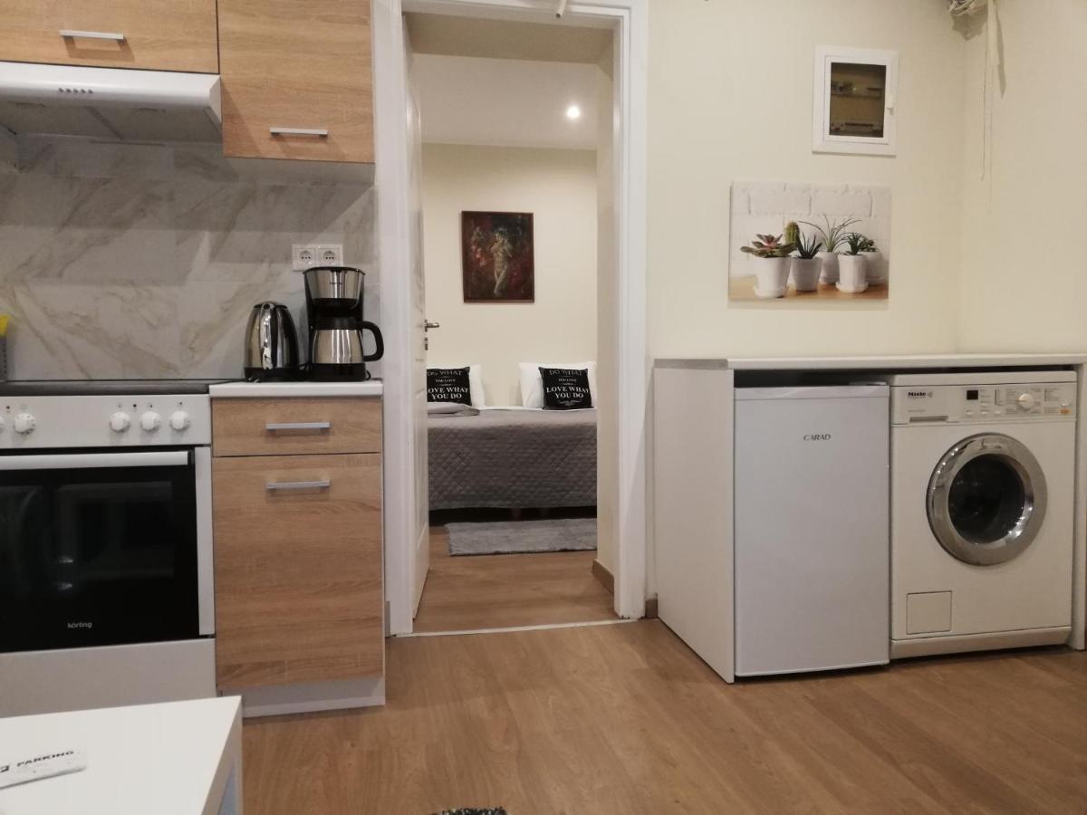 Central Apartment in Psiri  Атина Екстериор снимка