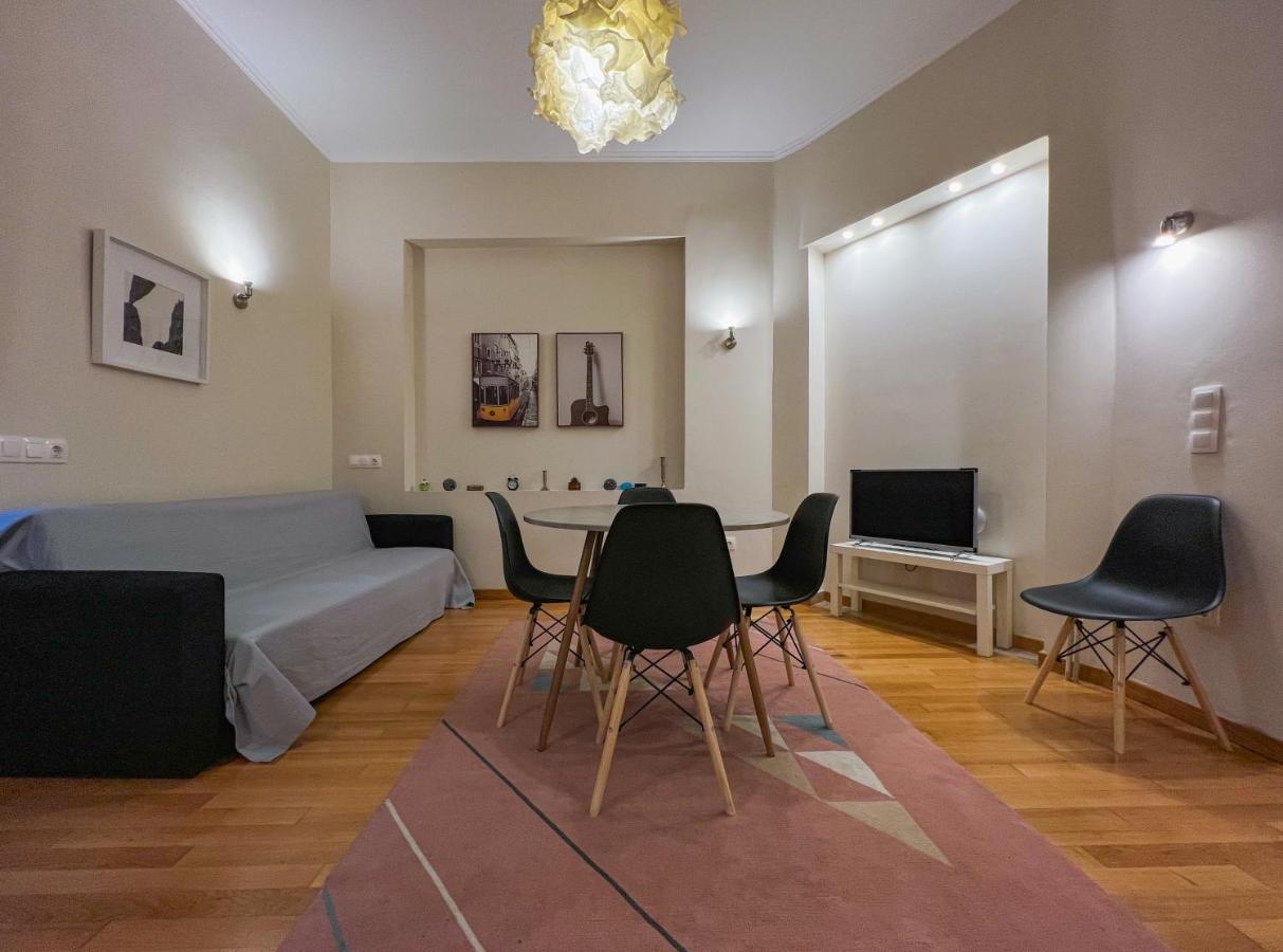 Central Apartment in Psiri  Атина Екстериор снимка