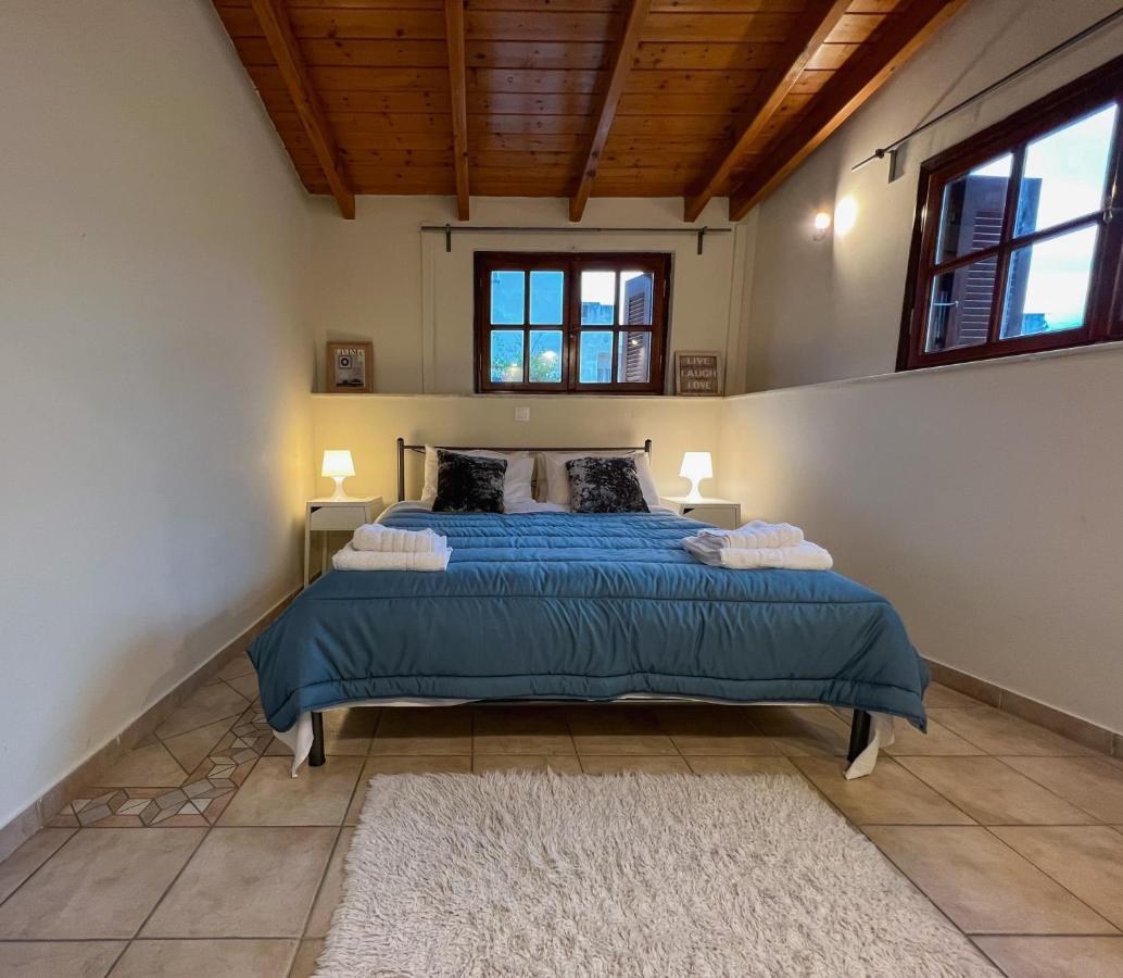 Central Apartment in Psiri  Атина Екстериор снимка