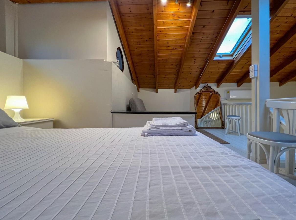 Central Apartment in Psiri  Атина Екстериор снимка