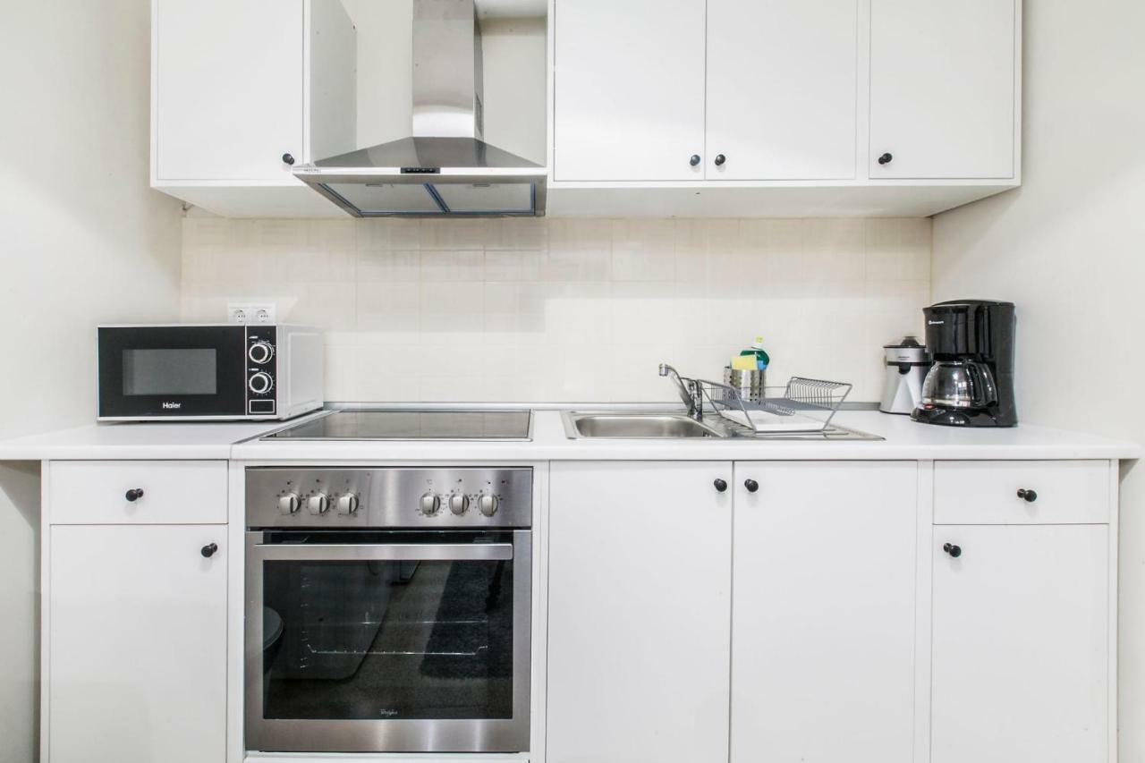Central Apartment in Psiri  Атина Екстериор снимка