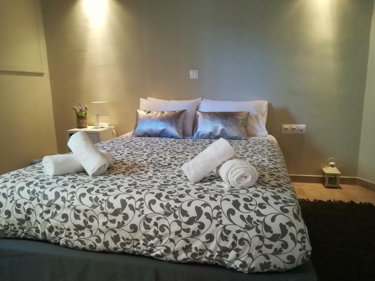 Central Apartment in Psiri  Атина Екстериор снимка