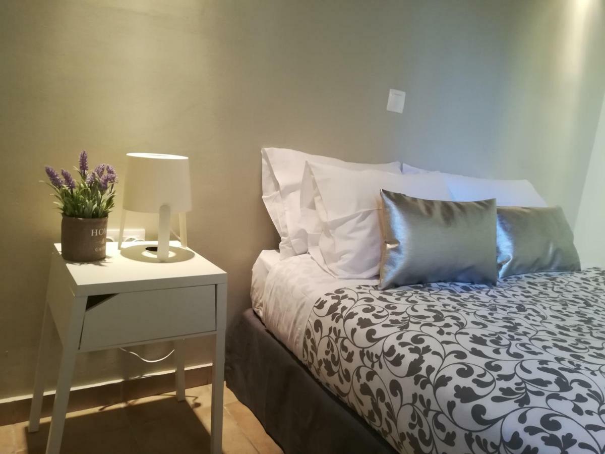 Central Apartment in Psiri  Атина Екстериор снимка